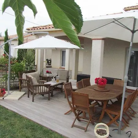 Les Hirondelles Bed and breakfast Figarol